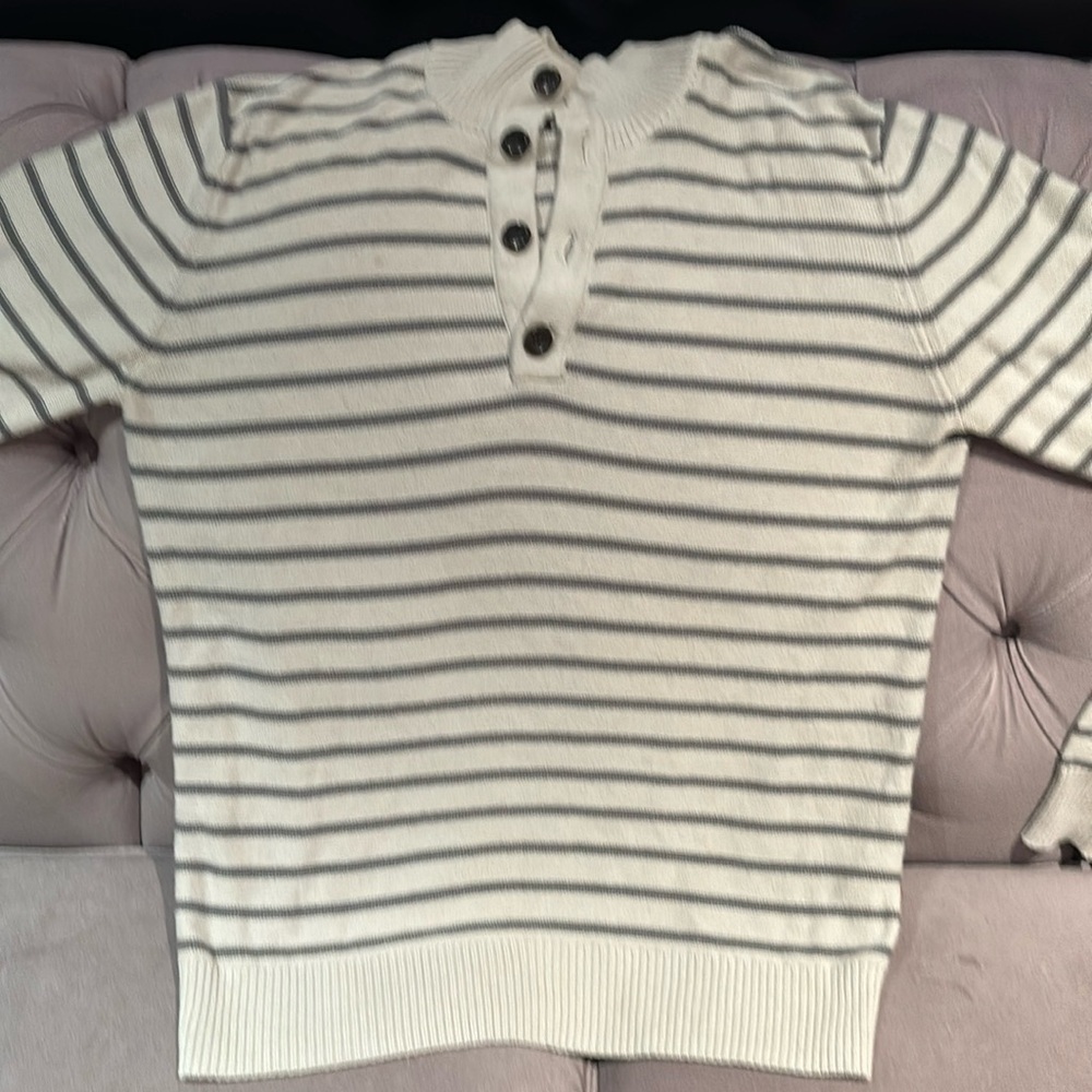 Roots striped sweater in cream and black in M